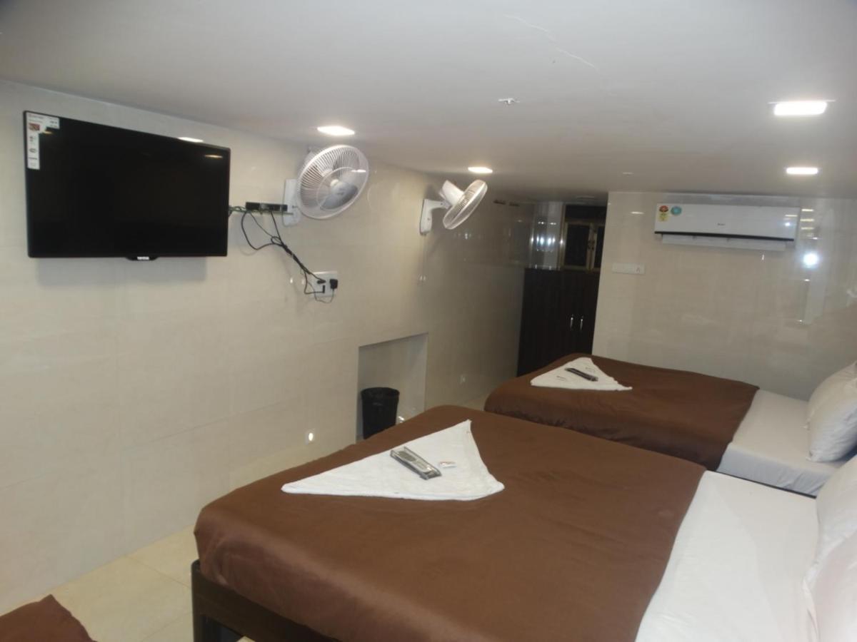 Hotel Qamar Mumbai  Buitenkant foto